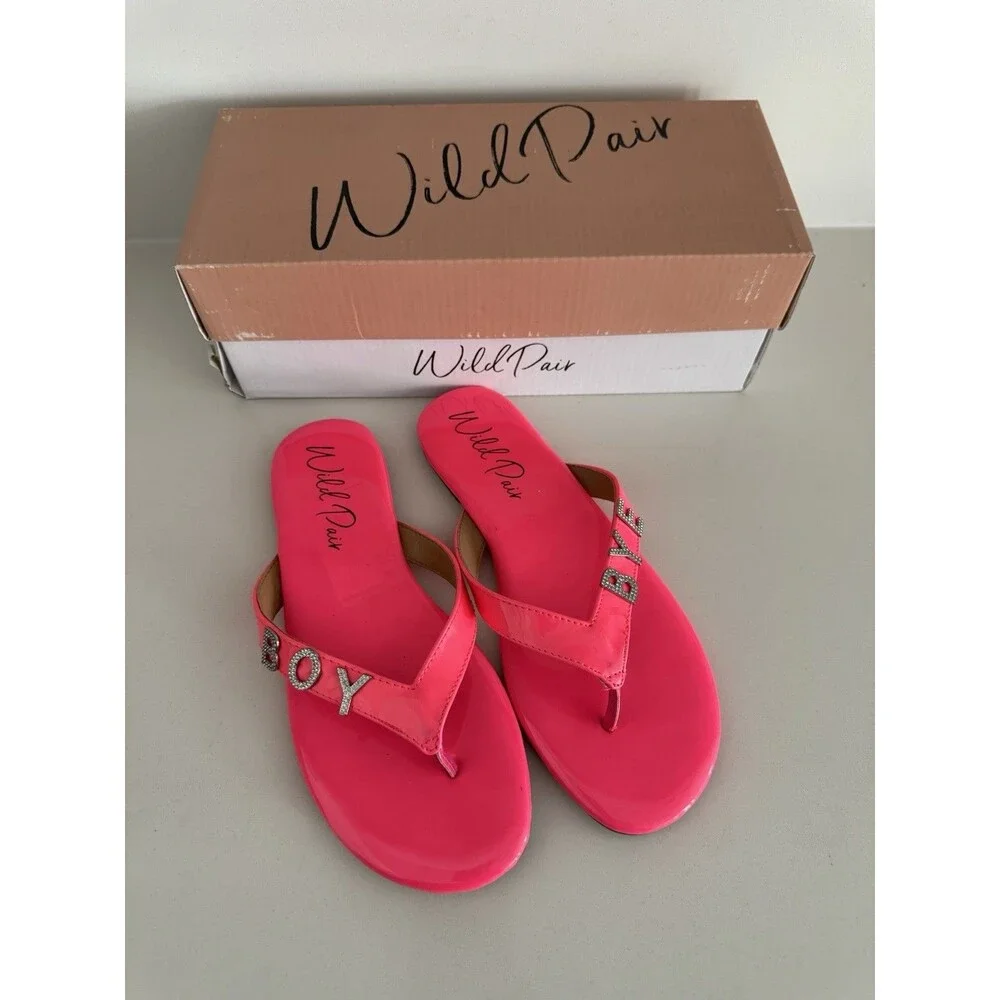 WILD PAIR Womens Pink Rhinestone Fantasia Round Toe Slip On Thong Sandals 9.5 M